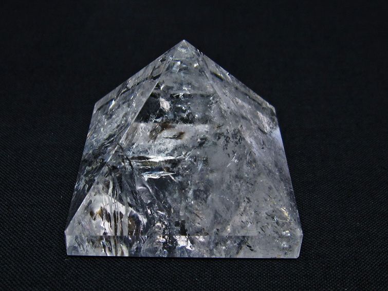 水晶 ピラミッド置物 一点物 145-1059