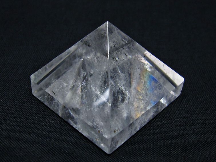 水晶 ピラミッド置物 一点物 145-1061