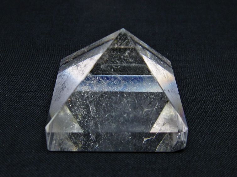 水晶 ピラミッド置物 一点物 145-1063
