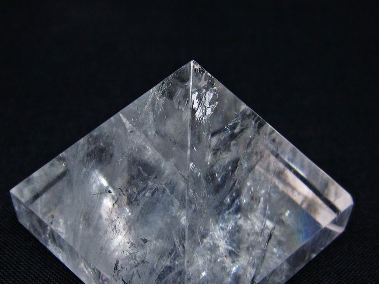 水晶 ピラミッド置物 一点物 145-1064