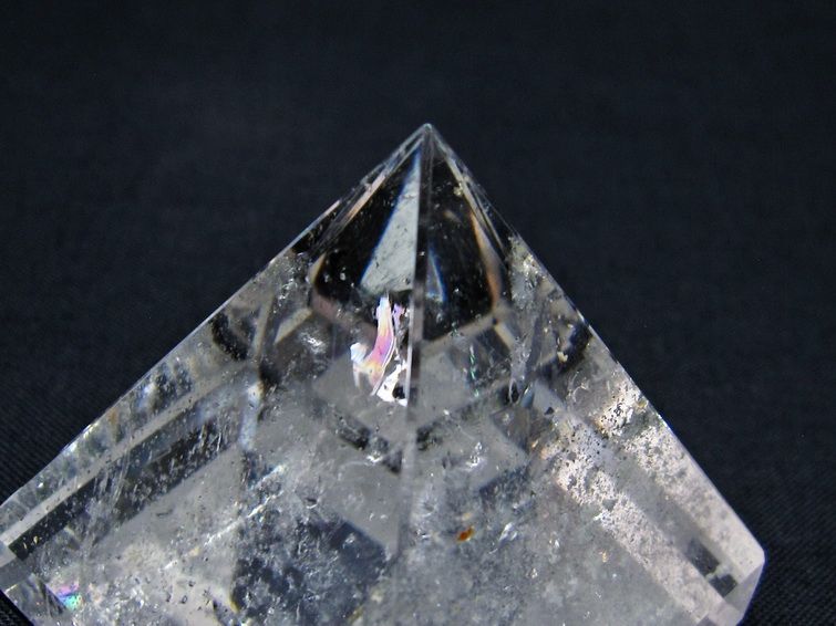 水晶 ピラミッド置物 一点物 145-1066