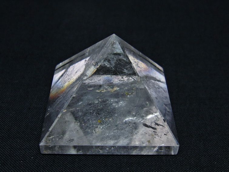 水晶 ピラミッド置物 一点物 145-1067
