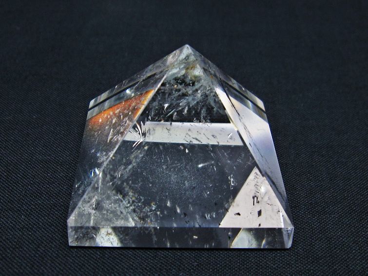 水晶 ピラミッド置物 一点物 145-1070