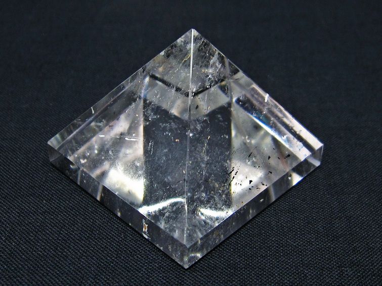 水晶 ピラミッド置物 一点物 145-1070