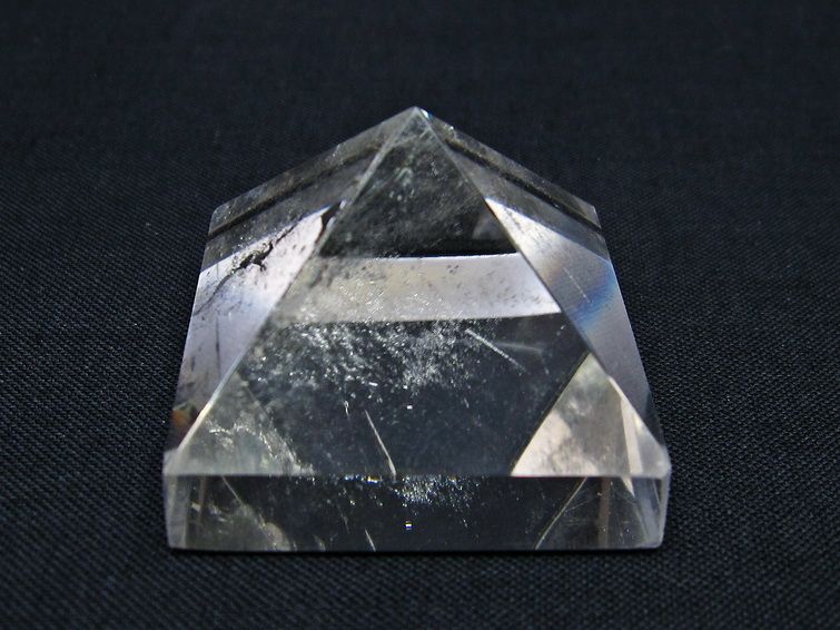 水晶 ピラミッド置物 一点物 145-1083