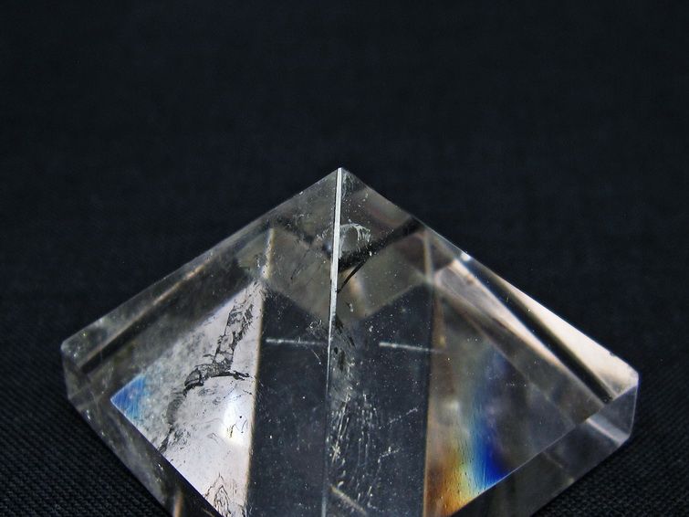 水晶 ピラミッド置物 一点物 145-1083