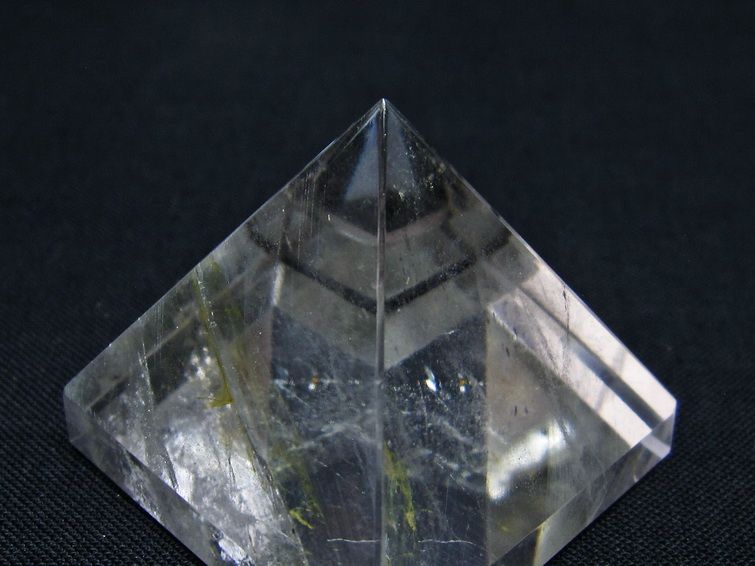 水晶 ピラミッド置物 一点物 145-1085