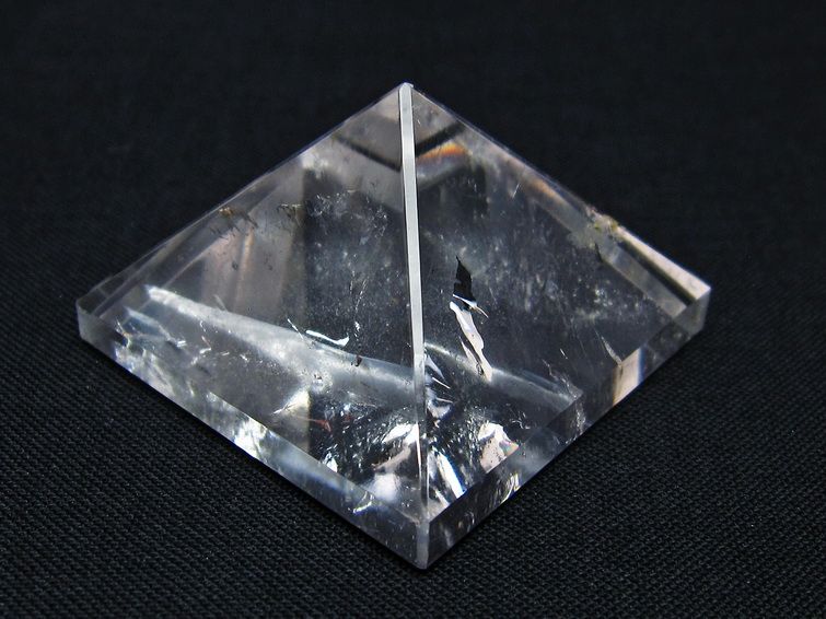 水晶 ピラミッド置物 一点物 145-1088