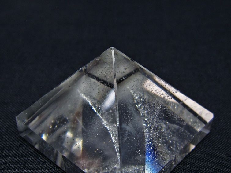 水晶 ピラミッド置物 一点物 145-1089