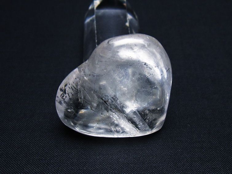 水晶 ハート置物 一点物 145-1468