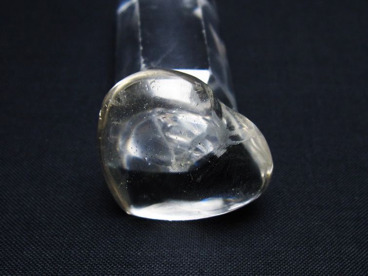 水晶 ハート置物 一点物 145-1548