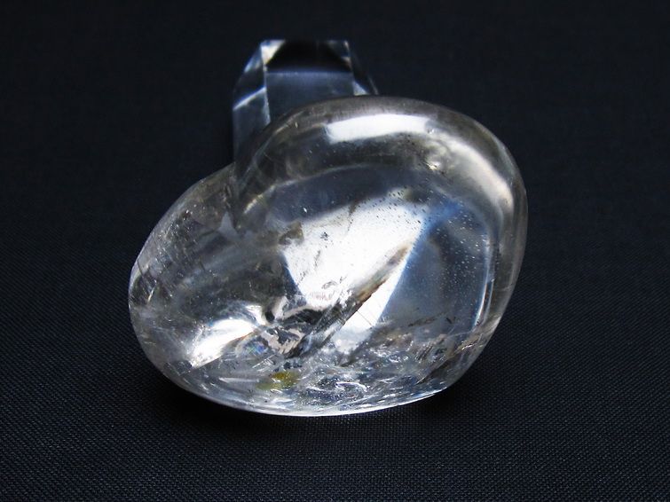 水晶 ハート置物 一点物 145-1577