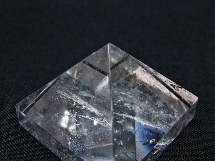 水晶 ピラミッド置物 一点物 145-954