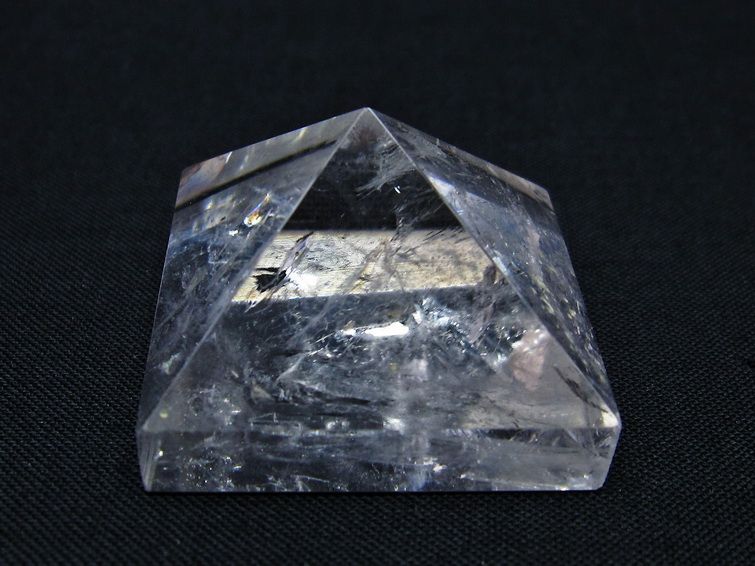 水晶 ピラミッド置物 一点物 145-959