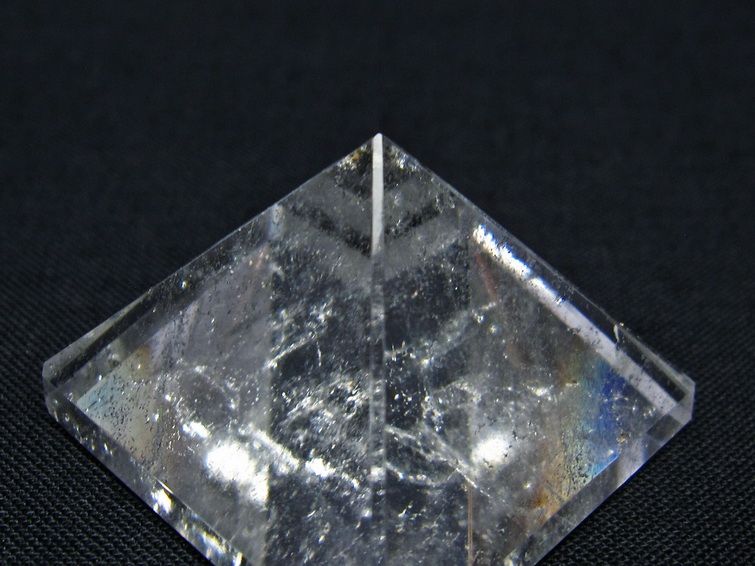 水晶 ピラミッド置物 一点物 145-977