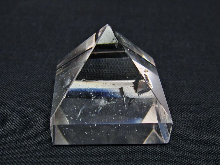 水晶 ピラミッド置物 一点物 145-988
