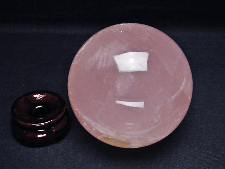 1.1Kg ミルキークォーツ 丸玉 91mm ピンク 一点物 151-6042