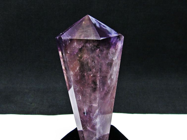 アメジスト 六角柱 アメシスト ポイント 置物 原石 虹入り 台座付属 一点物 152-2092