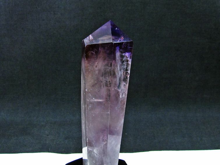 アメジスト 六角柱 アメシスト ポイント 置物 原石 虹入り 台座付属 一点物 152-2104