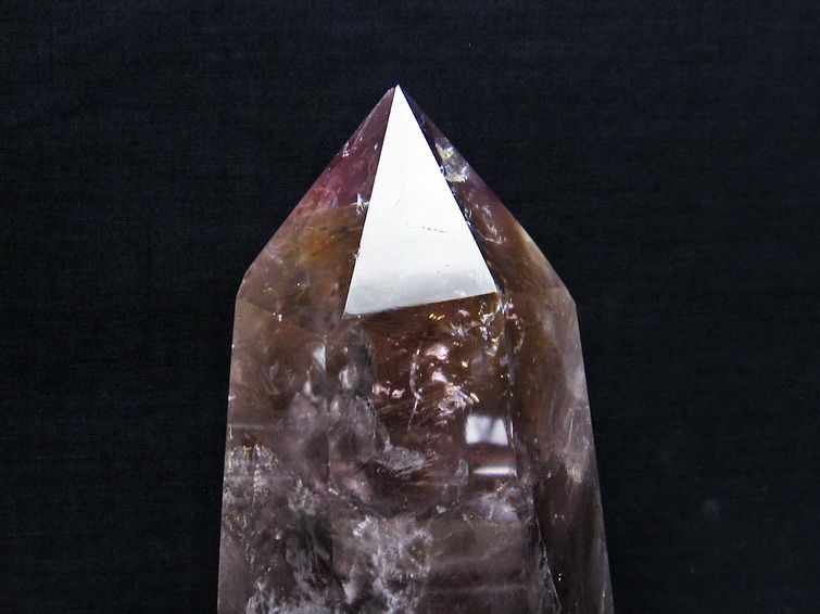 アメジスト 六角柱 アメシスト ポイント 置物 原石 虹入り ファントム 台座付属 一点物 152-2141