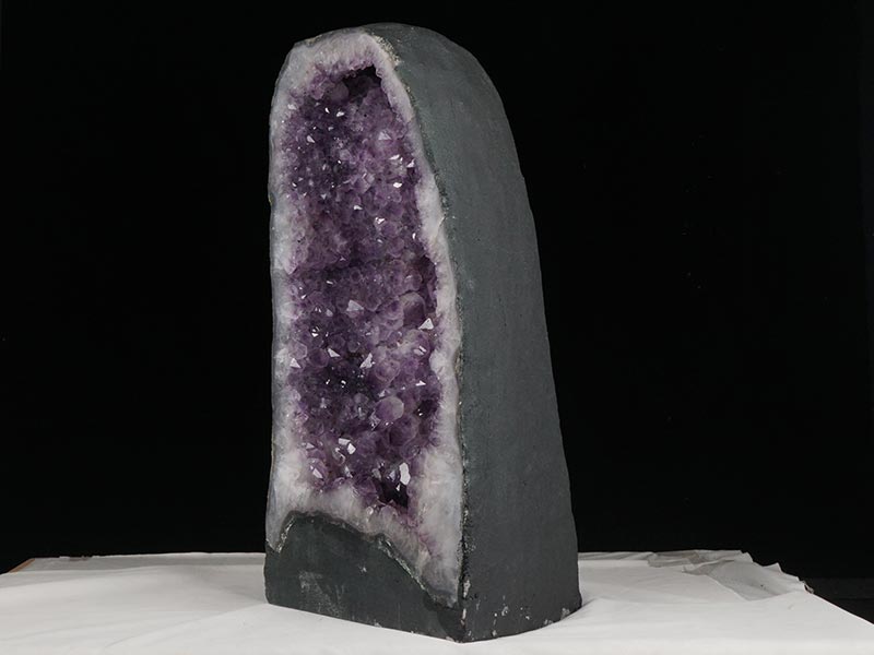 32.3Kg アメジストドーム ブラジル産 ジオード 原石 アメジスト ドーム amethyst 置物 開運 風水 一点物 174-1437