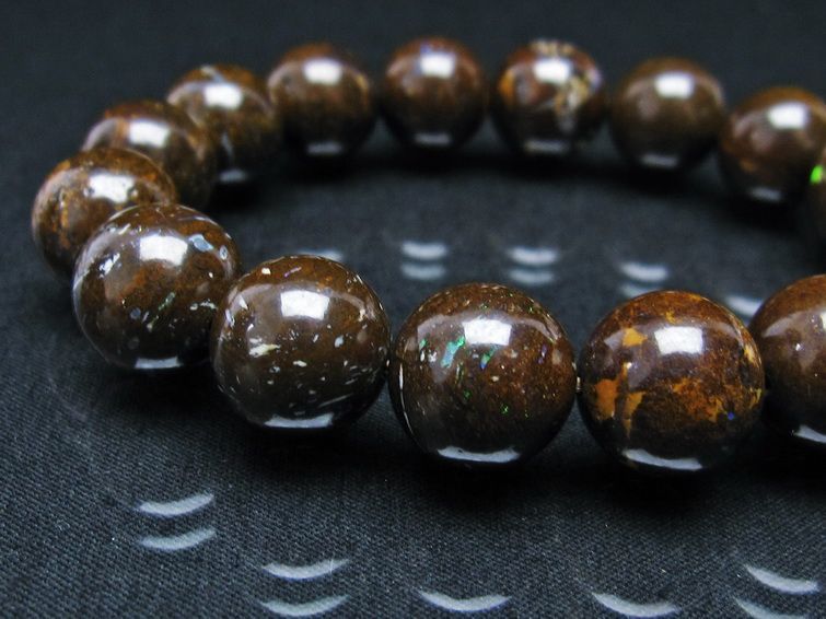 ボルダーオパール ブレスレット 13mm アイアンオパール 一点物 111-29479