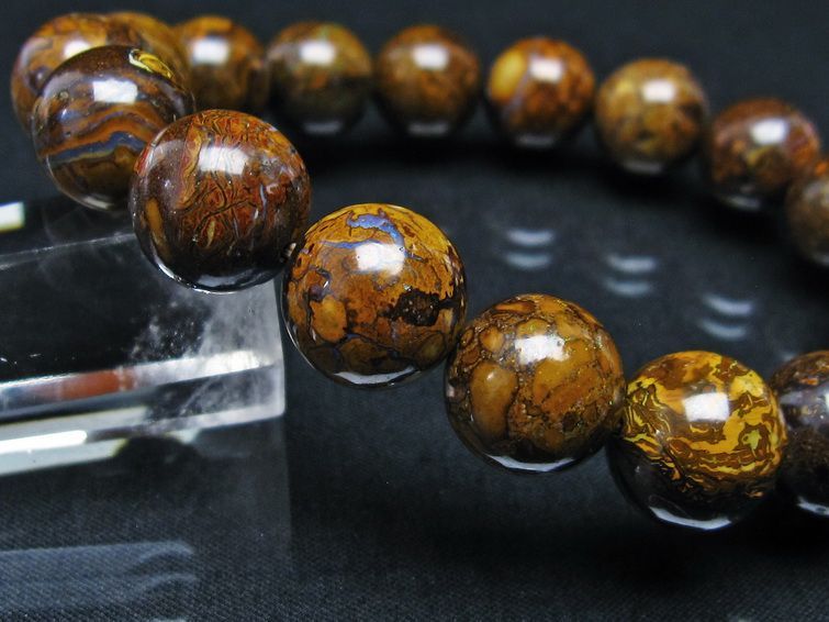 ボルダーオパール ブレスレット 12mm アイアンオパール 一点物 111-29483