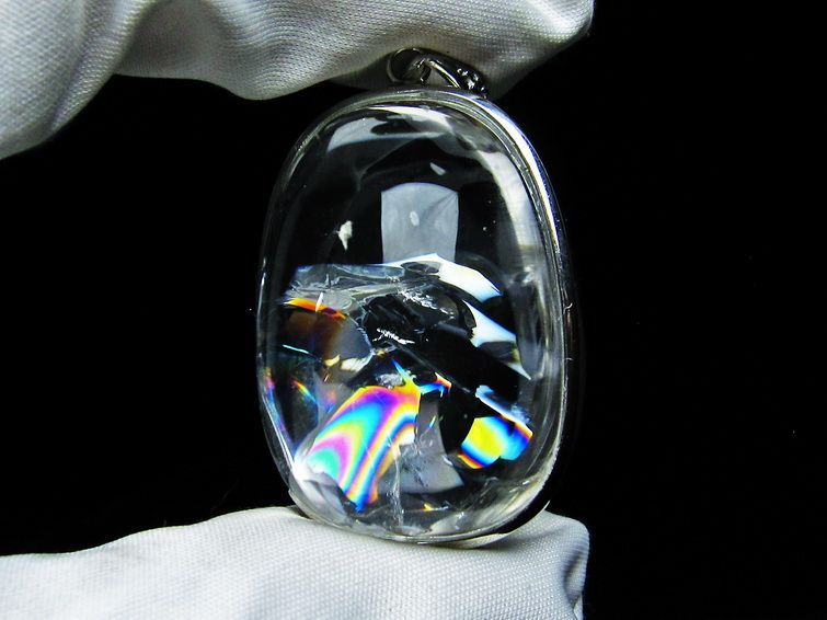 アイリスクォーツ 水晶 ペンダント 虹入り 一点物 112-8240