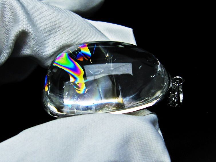 アイリスクォーツ 水晶 ペンダント 虹入り 一点物 112-8240
