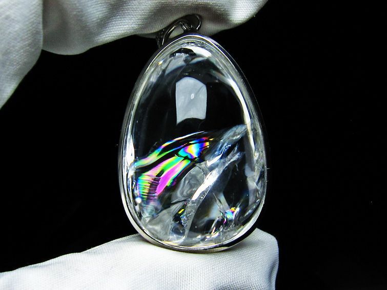 アイリスクォーツ 水晶 ペンダント 虹入り 一点物 112-8250