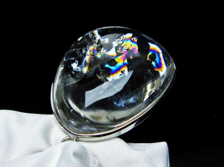 水晶 ペンダント 虹入り 一点物 112-8305