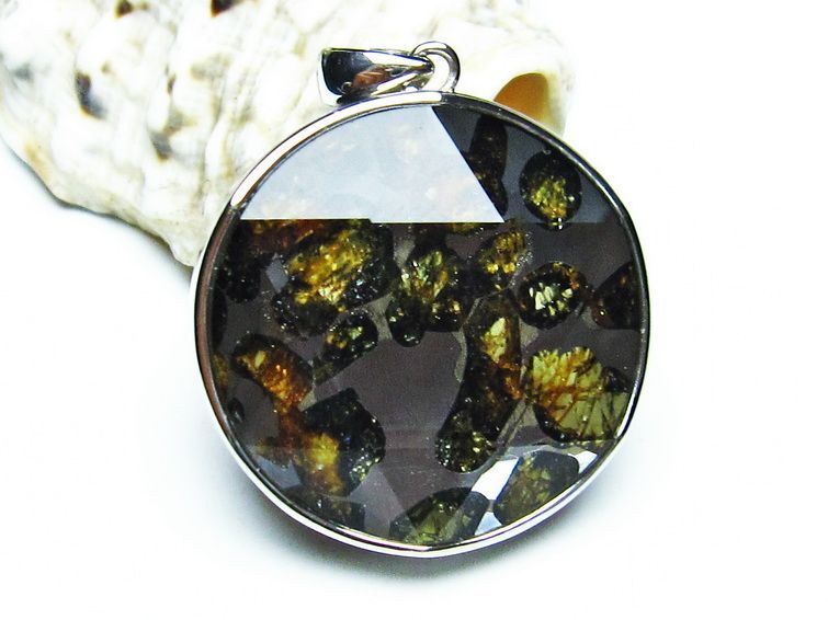 パラサイト隕石 ペンダント パワーストーン ペンダントトップ Pallasite Meteorite メンズ レディース アクセサリー 大衛星 一点物 112-8966