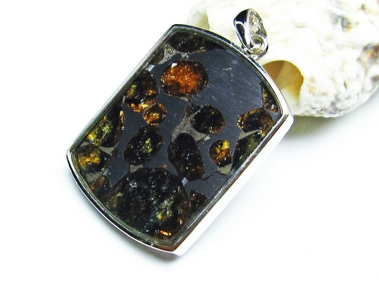 パラサイト隕石 ペンダント パワーストーン ペンダントトップ Pallasite Meteorite メンズ レディース アクセサリー 一点物 112-9035