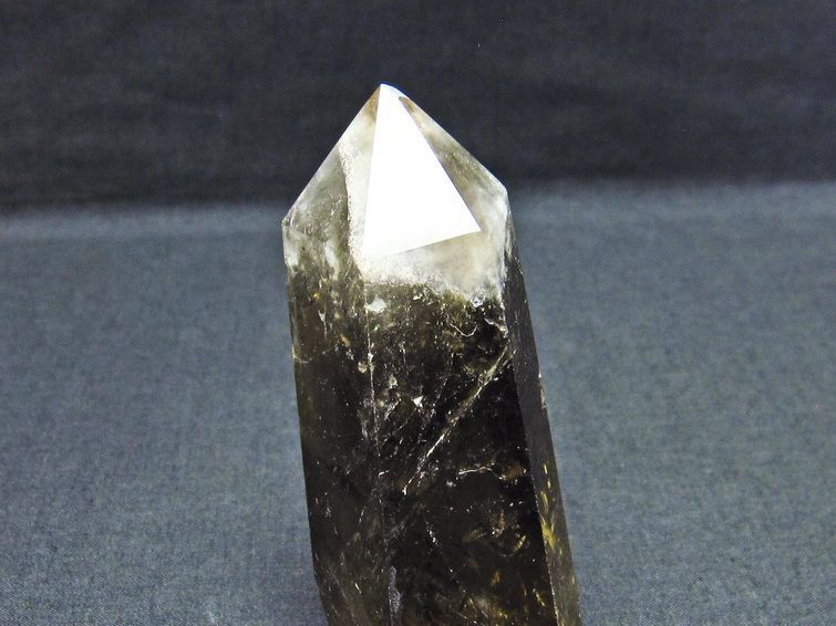 シトリンクォーツ 六角柱 虹入り 原石 一点物 142-4640