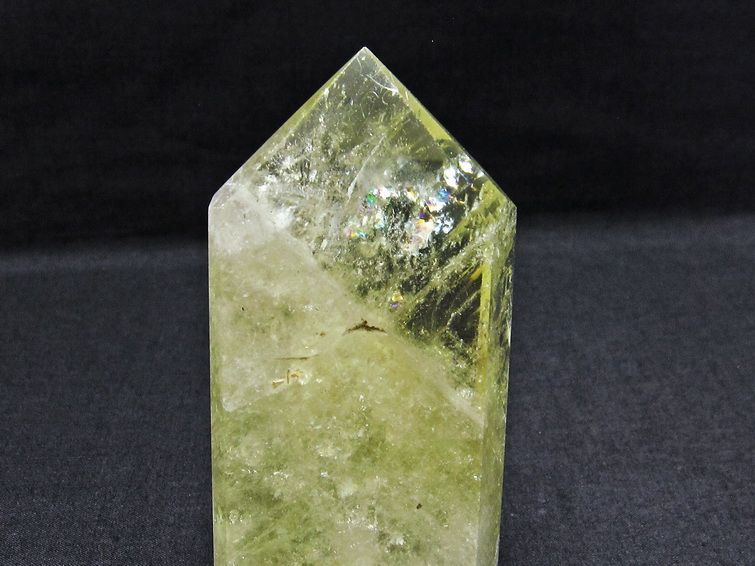 シトリンクォーツ 六角柱 虹入り 原石 一点物 ファントム 142-4642