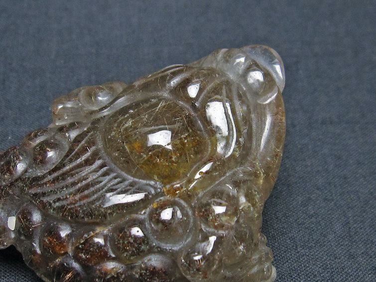 金針ルチル 金蟾 置物 手彫り 彫刻品 キンセン ルチルクォーツ 原石 一点物 144-47