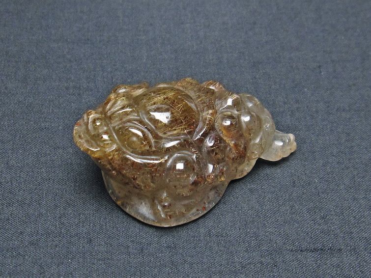 ルチルクォーツ 金蟾 置物 手彫り 彫刻品 キンセン ルチル 原石 一点物 144-63