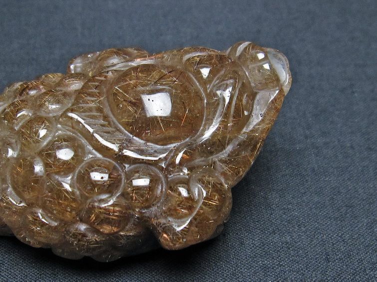 金針ルチル 金蟾 置物 手彫り 彫刻品 キンセン ルチルクォーツ 原石 一点物 144-72