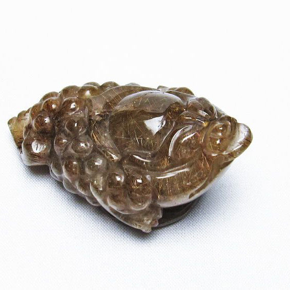 金針ルチル 金蟾 置物 手彫り 彫刻品 キンセン ルチルクォーツ 原石 