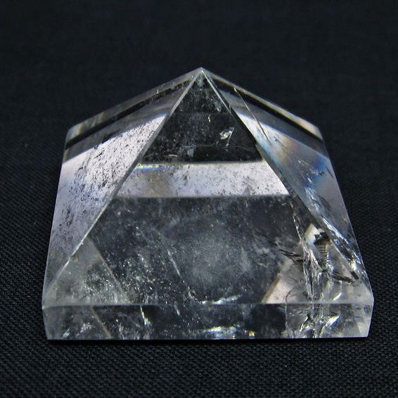 水晶 ピラミッド置物 一点物 145-1050