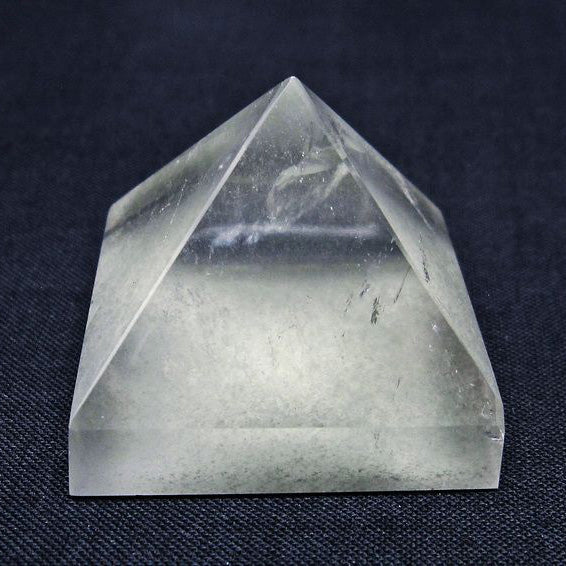 水晶 ピラミッド置物 一点物 145-1076