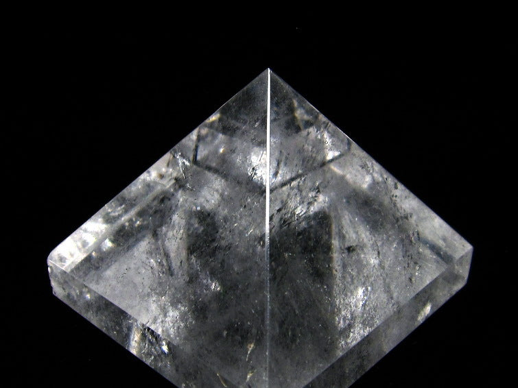 水晶 ピラミッド置物 虹入り 一点物 145-607