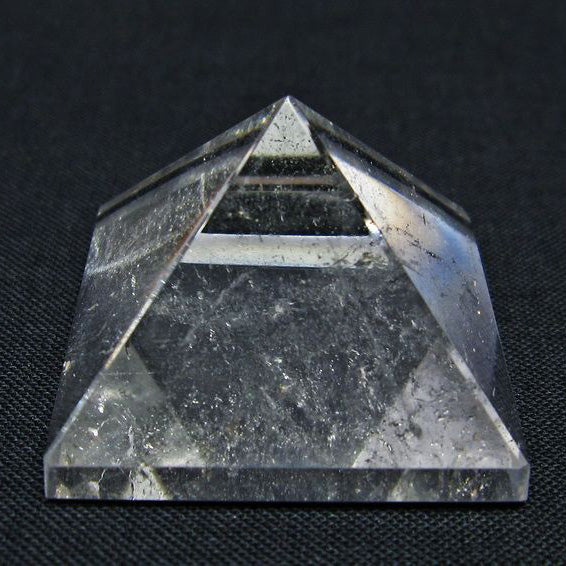 水晶 ピラミッド置物 一点物 145-977