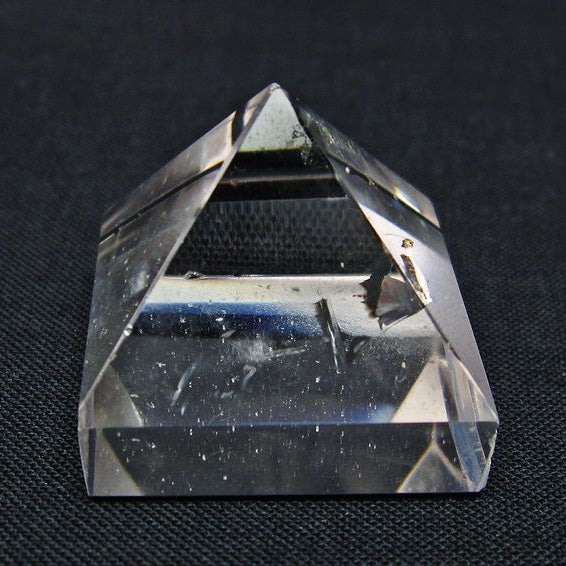 水晶 ピラミッド置物 一点物 145-988