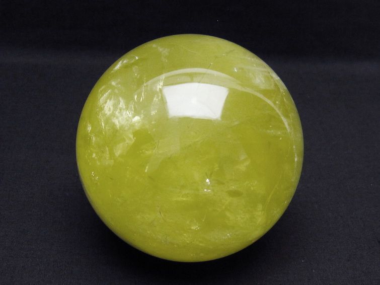 1.1Kg ミルキークォーツ 丸玉 92mm スフィア イエロー 一点物 151-4568