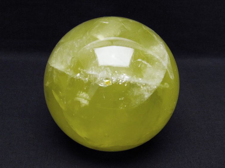 1.5Kg ミルキークォーツ 丸玉 105mm スフィア イエロー 一点物 151-4576
