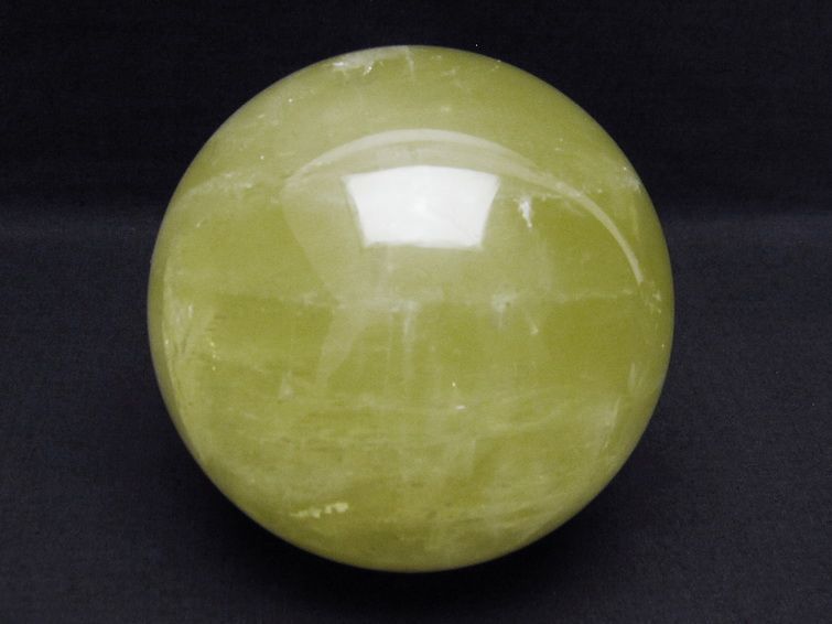 1.8Kg ミルキークォーツ 丸玉 110mm スフィア イエロー 一点物 151-4580