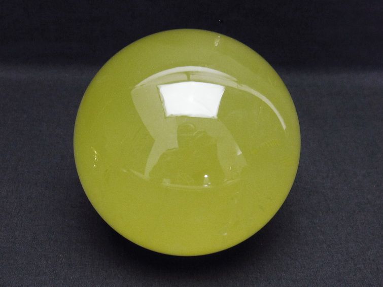 1.2Kg ミルキークォーツ 丸玉 93mm スフィア イエロー 一点物 151-4601