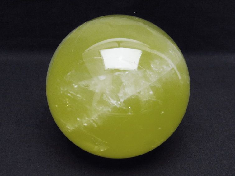 1.4Kg ミルキークォーツ 丸玉 虹入り 101mm スフィア イエロー 一点物 151-4604