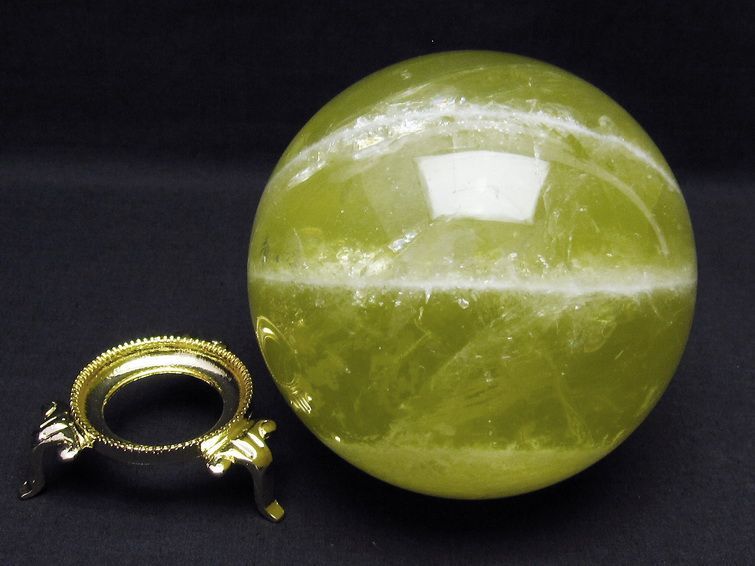 1.5Kg ミルキークォーツ 丸玉 虹入り 102mm スフィア イエロー 一点物 151-4605